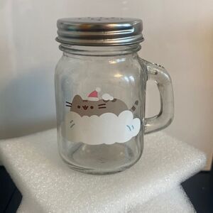 Pusheen glass salt shaker